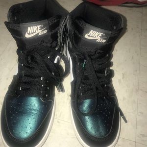 All star 1s size 4.5y